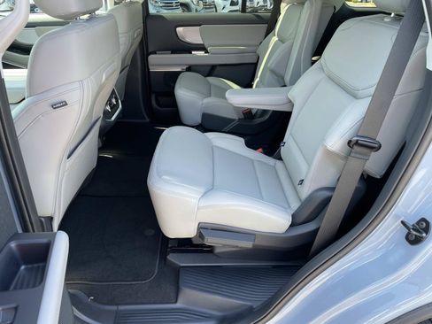 New 2027 Ford Expedition Active AWD/4WD image 6