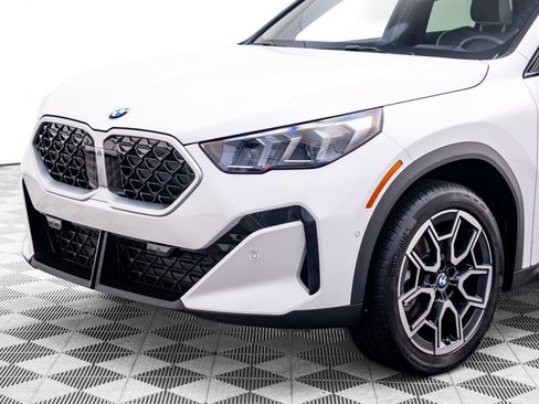 Used 2025 BMW X2 xDrive28i AWD/4WD image 37