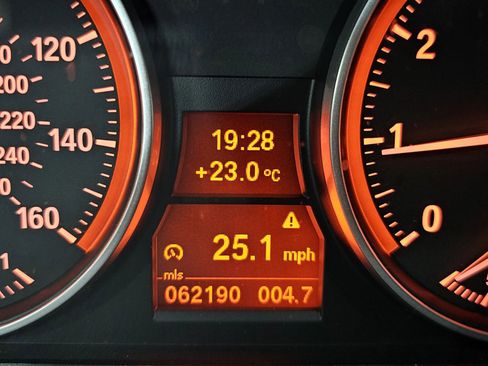 Used 2011 BMW 328i Sedan RWD image 17