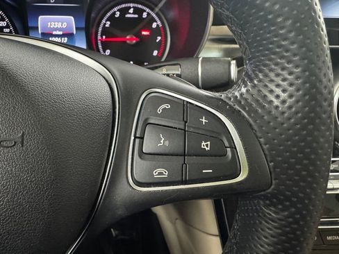 Used 2018 Mercedes-Benz GLC 300 4MATIC image 24