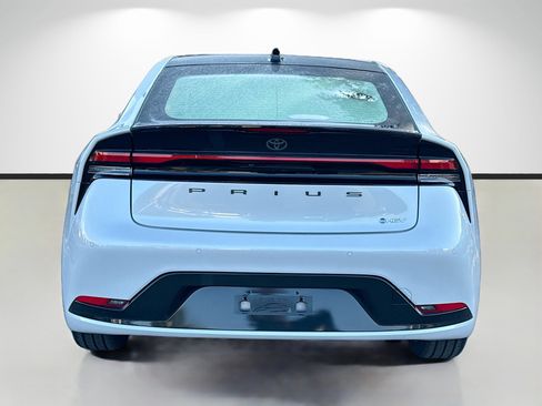 Used 2026 Toyota Prius Limited image 4
