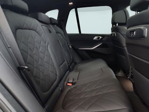 Used 2026 BMW X5 xDrive40i w/ M Sport Package image 28