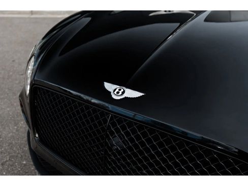 Used 2023 Bentley Continental GT V8 image 22