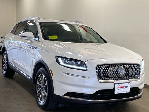 Used 2023 Lincoln Nautilus Reserve w/ Class II Trailer Tow Package image 2