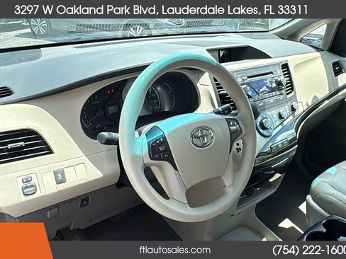 Used 2012 Toyota Sienna LE FWD image 44