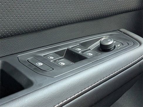 New 2026 Volkswagen Atlas SE image 29