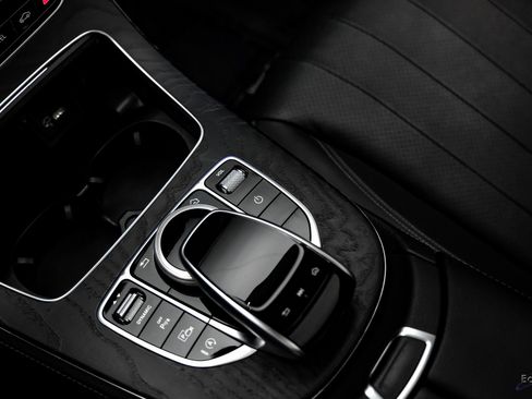 Used 2020 Mercedes-Benz E 350 4MATIC Sedan w/ Parking Assistance Package image 52