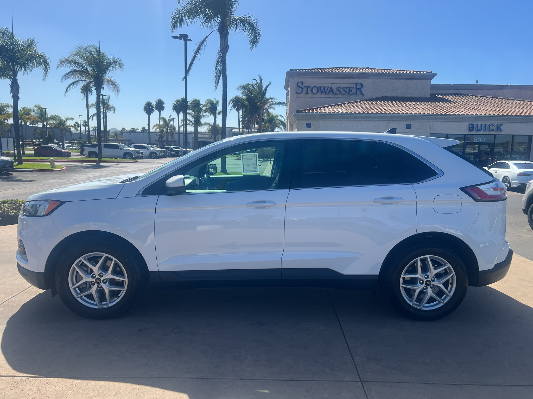 Used 2024 Ford Edge SEL AWD/4WD image 8