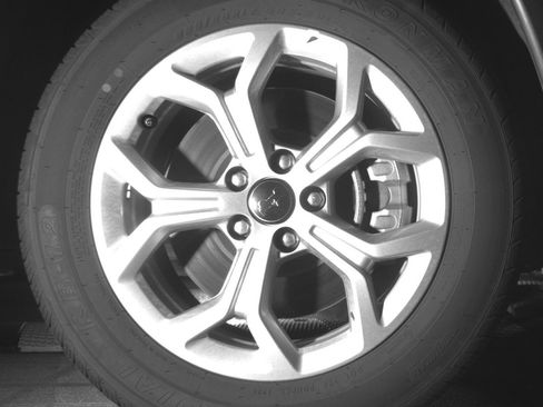 Used 2025 Jeep Compass Latitude image 13