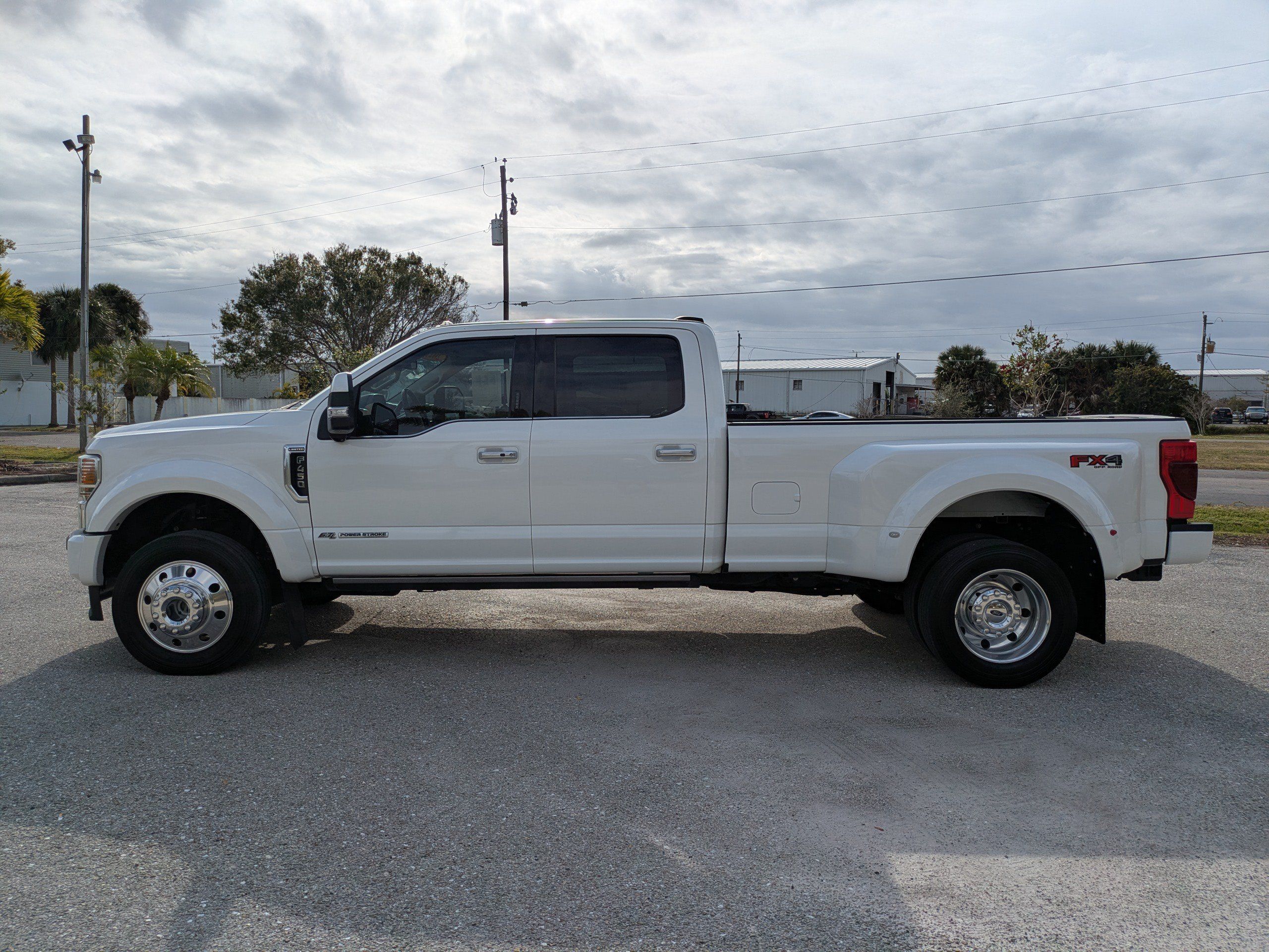 Used 2021 Ford F450 Limited w/ FX4 Off-Road Package AWD/4WD image 7