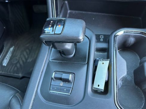 Used 2022 GMC Sierra 1500 AT4 w/ AT4 Premium Package AWD/4WD image 19