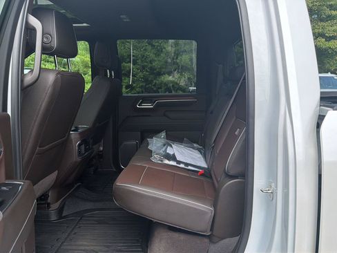 Certified 2024 GMC Sierra 2500 Denali w/ Denali Reserve Package AWD/4WD image 40