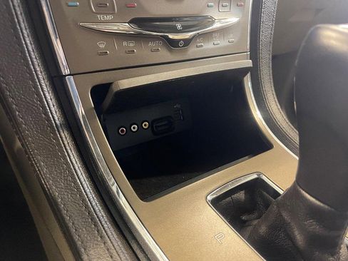 Used 2013 Lincoln MKX AWD image 29