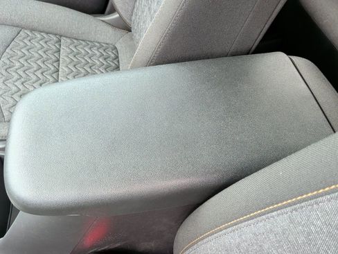 Used 2024 Chevrolet Equinox LT w/ LPO, Floor Liner Package image 28