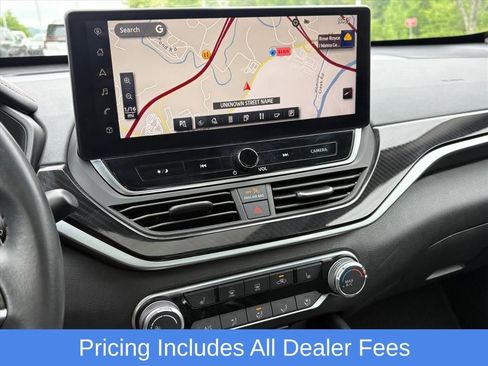 Used 2023 Nissan Altima 2.5 SR w/ SR Premium Package FWD image 10