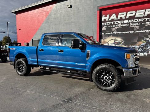 Used 2022 Ford F250 XLT w/ XLT Value Package image 2