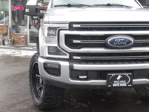 Used 2022 Ford F350 Platinum image 3