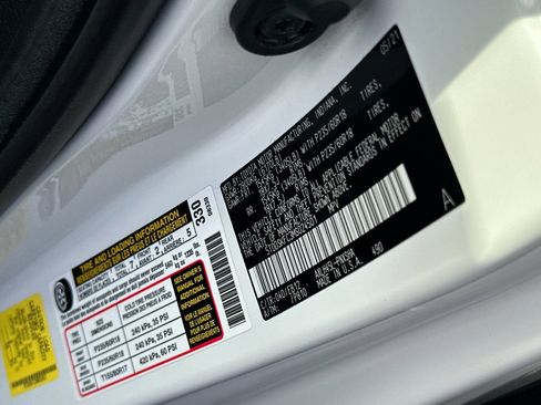 Used 2021 Toyota Sienna XSE w/ XSE Plus Package image 27