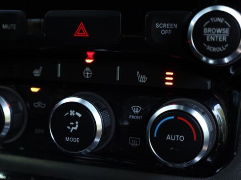 Used 2019 RAM 1500 Big Horn AWD/4WD image 28