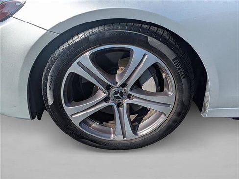 Used 2020 Mercedes-Benz E 350 Sedan w/ Premium Package image 15