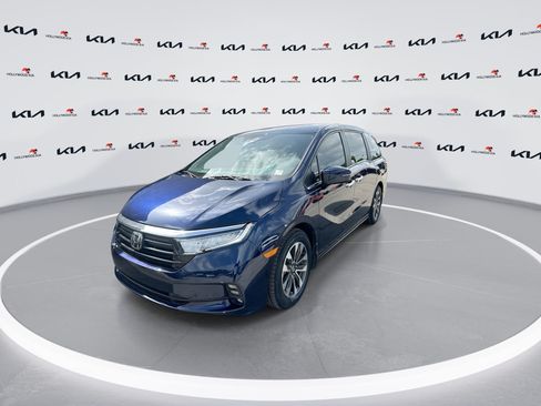 Used 2024 Honda Odyssey EX image 4