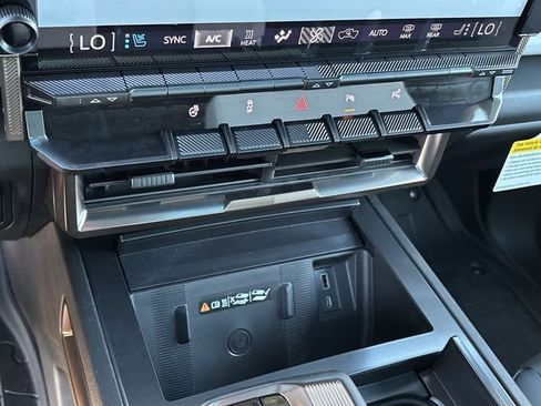 New 2025 GMC Hummer EV 2X image 17