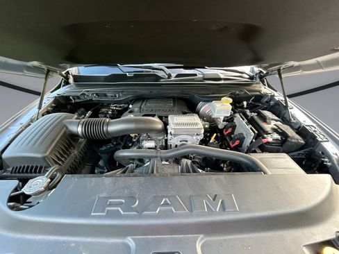 Used 2021 RAM 1500 Big Horn AWD/4WD image 32