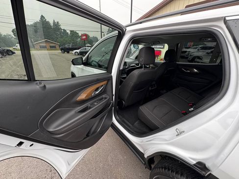 Used 2019 GMC Terrain SLE w/ Driver Convenience Package AWD/4WD image 36