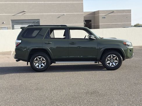 Used 2022 Toyota 4Runner TRD Off-Road Premium AWD/4WD image 6