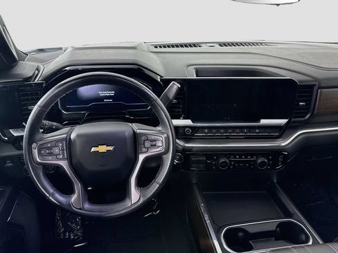Certified 2025 Chevrolet Silverado 3500 High Country w/ High Country Premium Package AWD/4WD image 26