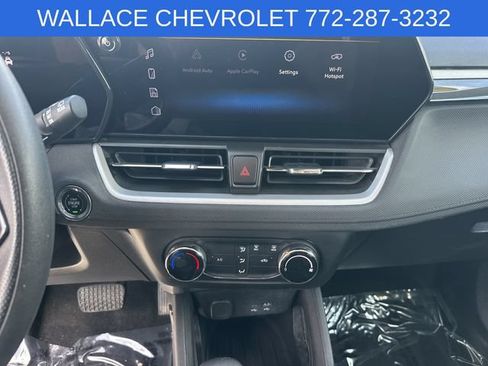 Used 2024 Chevrolet TrailBlazer LS w/ LS Convenience Package FWD image 19