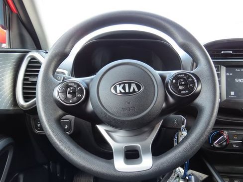 Used 2021 Kia Soul LX FWD image 16