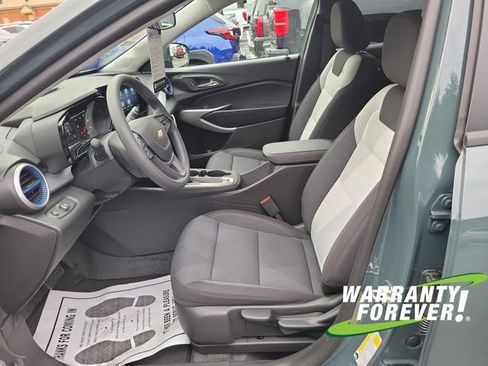 New 2026 Chevrolet Trax LS w/ LS Convenience Package image 13