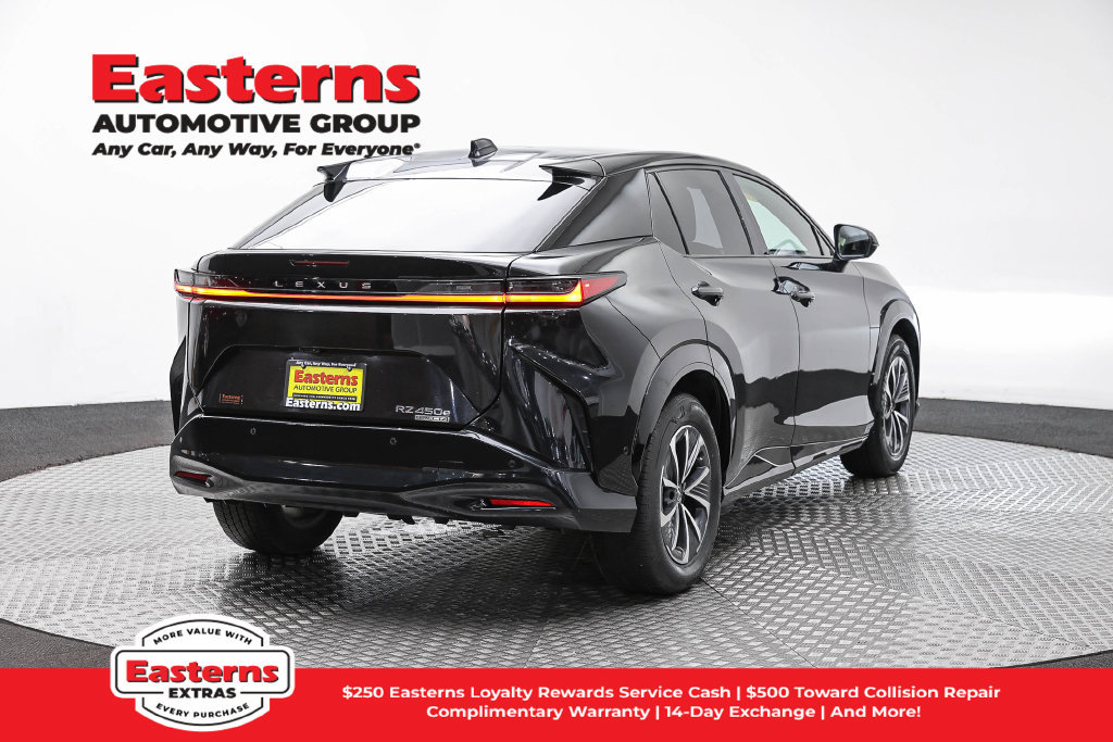 Used 2023 Lexus RZ 450e Premium w/ Technology Package AWD/4WD image 6