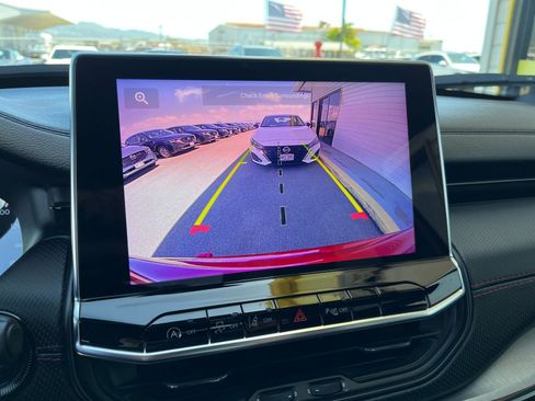 Used 2025 Jeep Compass Trailhawk image 20