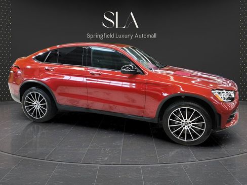 Used 2023 Mercedes-Benz GLC 300 4MATIC Coupe image 4