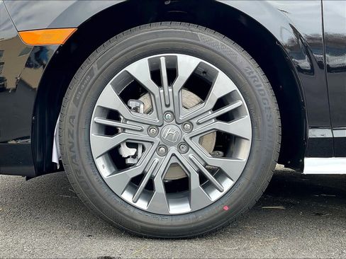 New 2026 Honda Odyssey Touring image 8