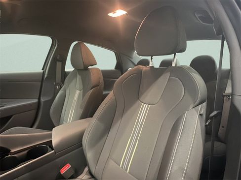 New 2026 Hyundai Elantra Blue image 9