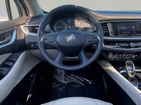 Used 2020 Buick Enclave Premium w/ Sun and Sites Package FWD image 8