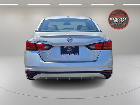 Used 2024 Nissan Altima 2.5 SV FWD image 6