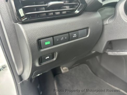 Used 2025 Nissan Sentra SV FWD image 10