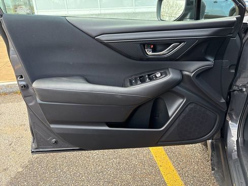 Used 2024 Subaru Outback Premium image 11