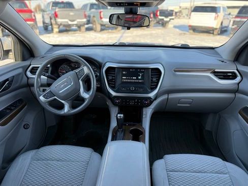 Used 2019 GMC Acadia SLE w/ LPO, Floor Liner Package image 3