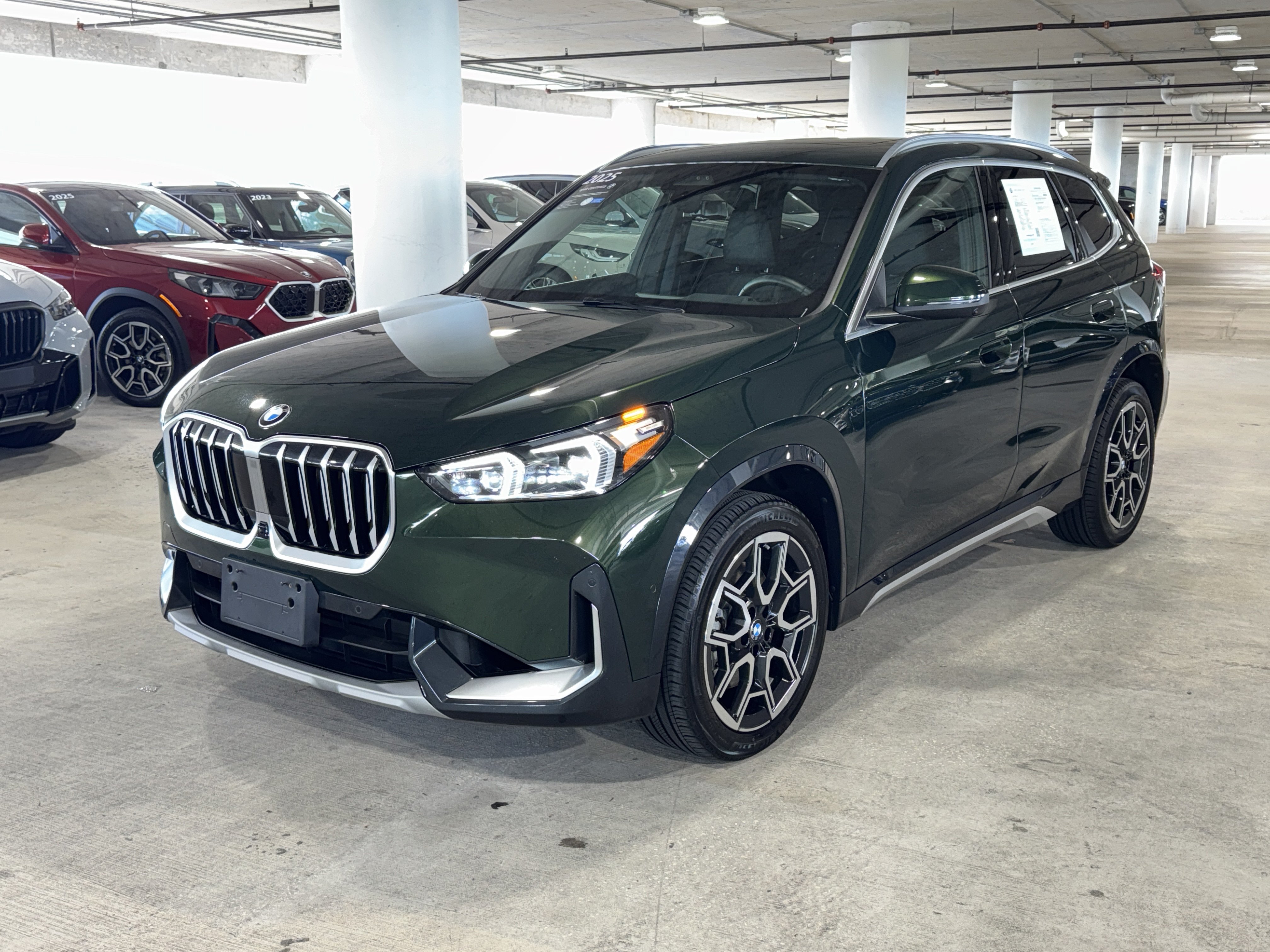 Certified 2025 BMW X1 xDrive28i AWD/4WD image 4