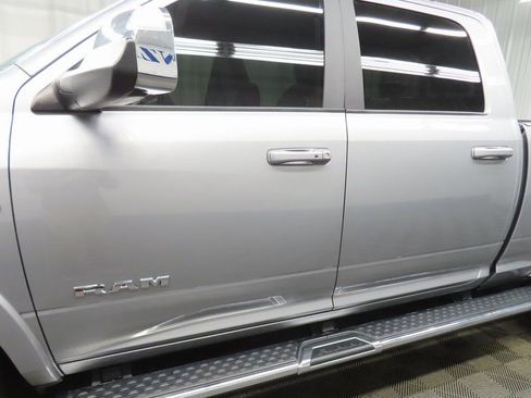 Used 2022 RAM 3500 Laramie image 39