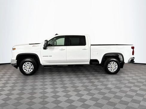 Used 2024 Chevrolet Silverado 2500 LT w/ Convenience Package AWD/4WD image 4