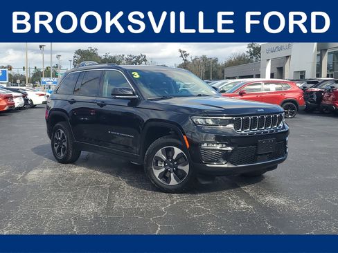 Used 2023 Jeep Grand Cherokee 4WD 4xe image 1