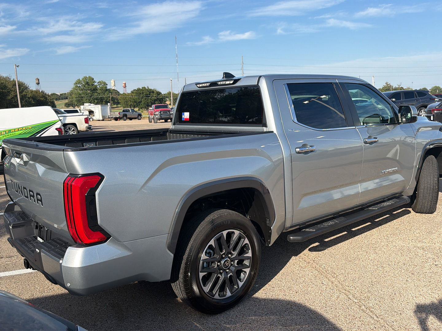 Used 2024 Toyota Tundra Limited w/ Power Package AWD/4WD image 3