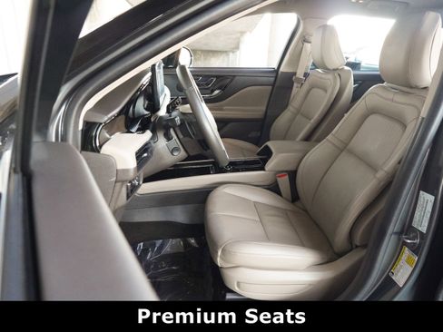 Used 2024 Lincoln Corsair Reserve w/ Equipment Group 201A image 24