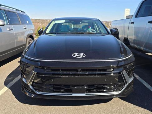 New 2026 Hyundai Sonata Limited image 2